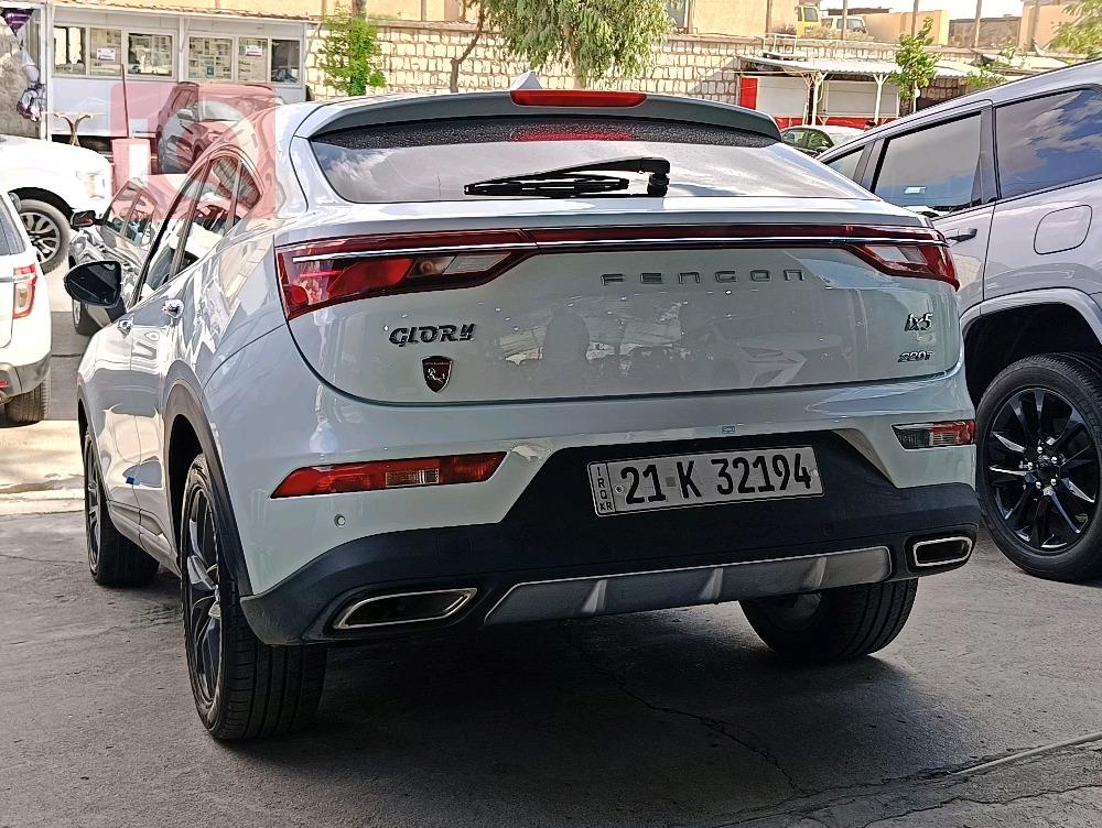 دۆنگ فینگ iX5